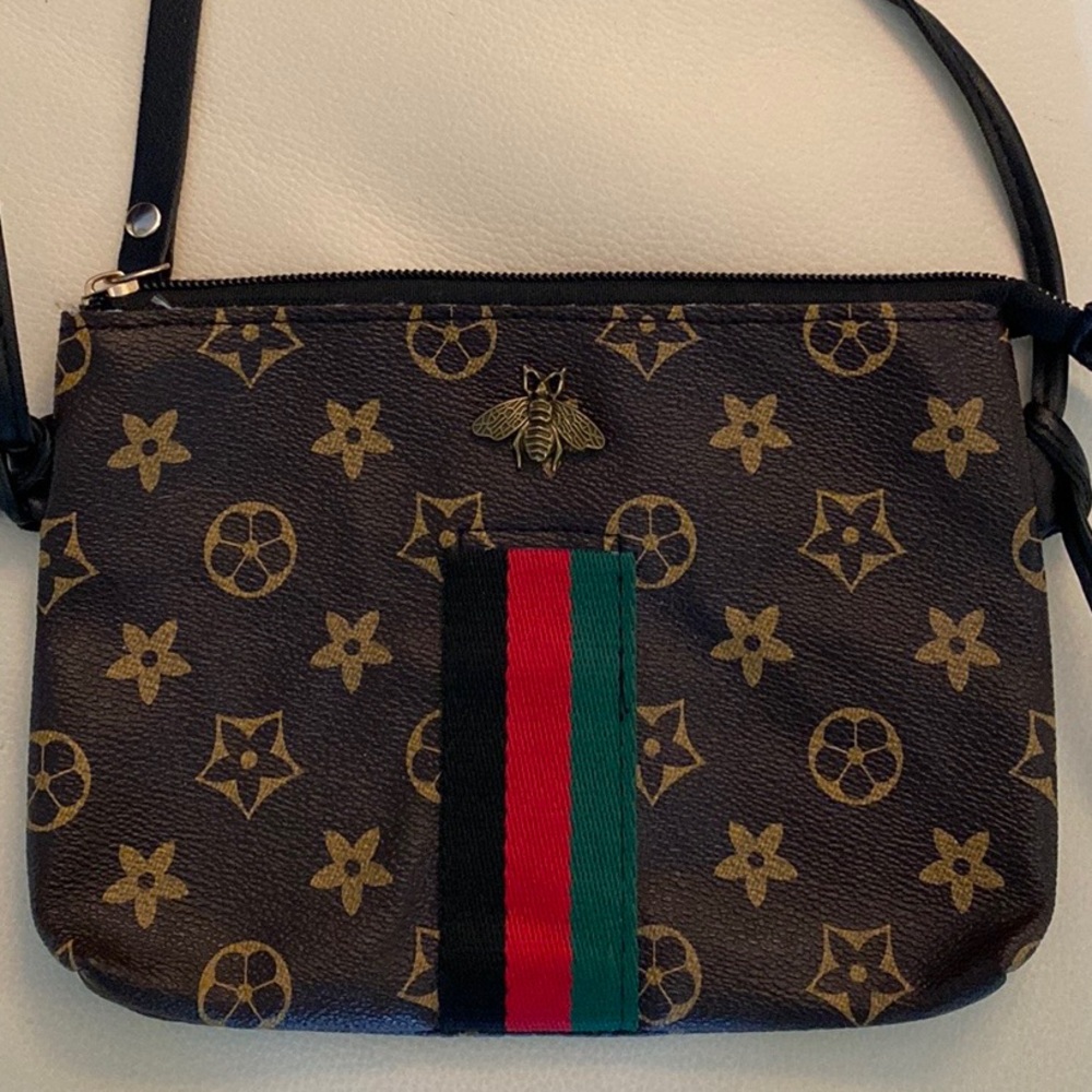 Little Bee Shoulder Bag